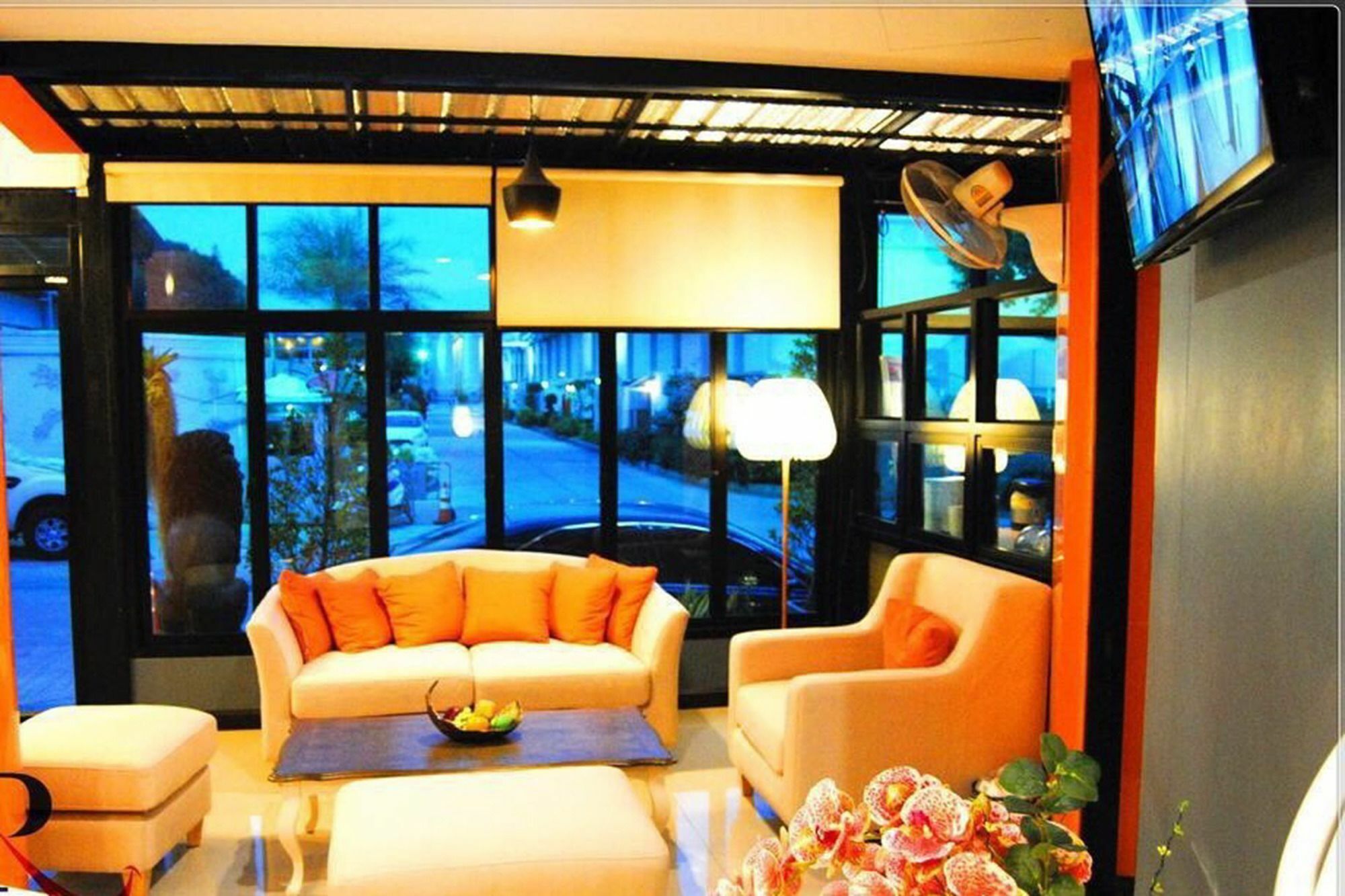 Uplus Uhome Residence Pattaya Zewnętrze zdjęcie